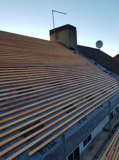 Roof repair in Beacon Hill